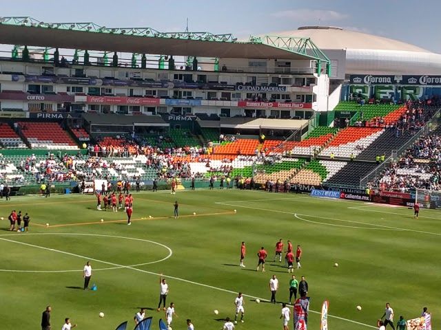 Estadio Nou Camp Leon